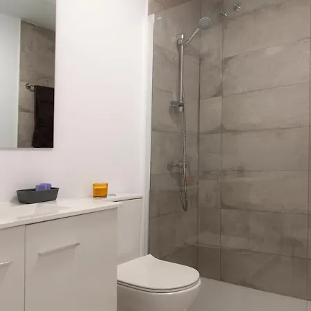 Agradable Adosado Con Piscina La Hidalga