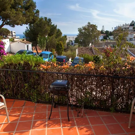Semesterbostad Agradable Adosado Con Piscina La Hidalga
