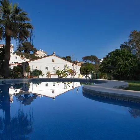 Semesterbostad Agradable Adosado Con Piscina La Hidalga *