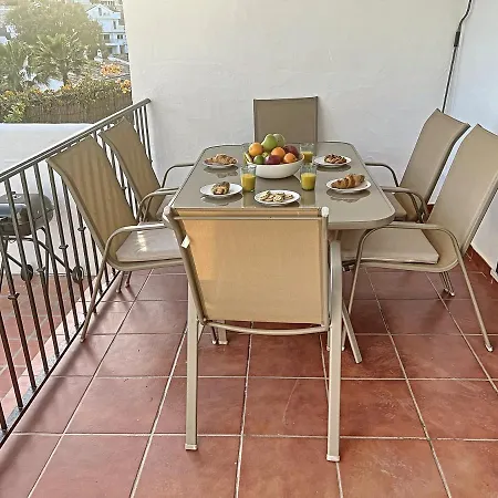 Agradable Adosado Con Piscina La Hidalga * Benalmádena